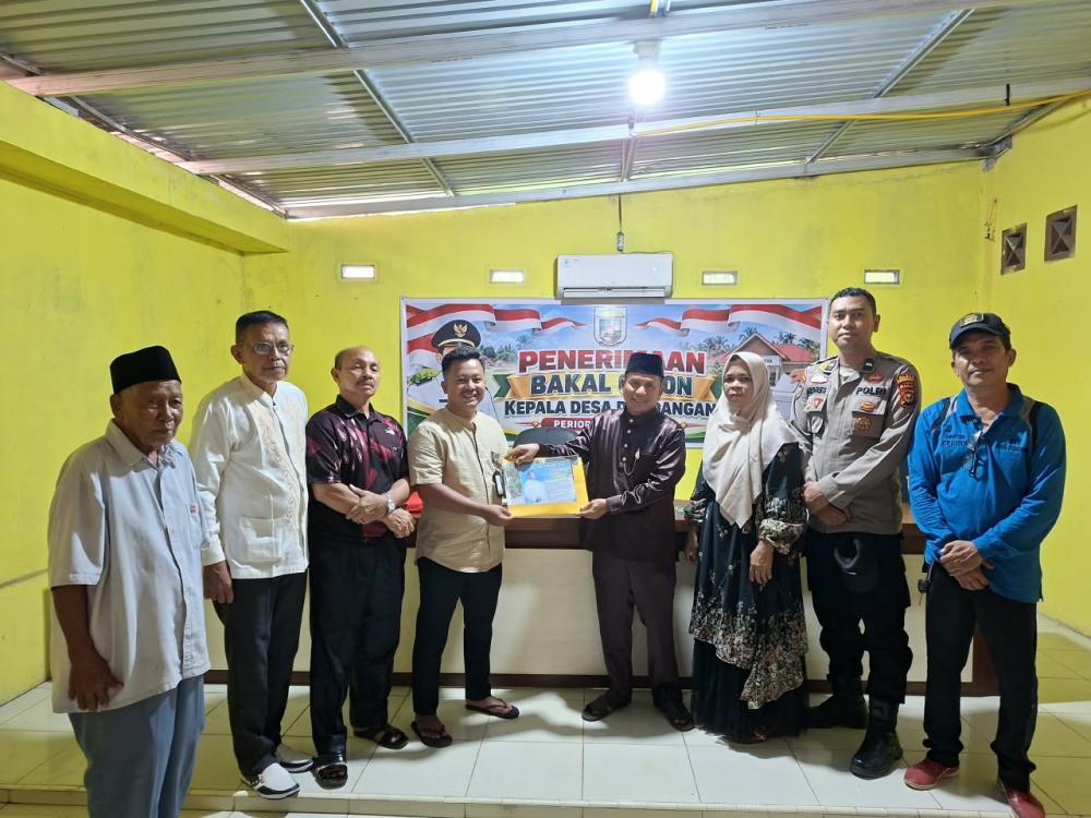 Diminta Warga Kembali Maju, M. Tahir Daftar Pilkades Dundangan