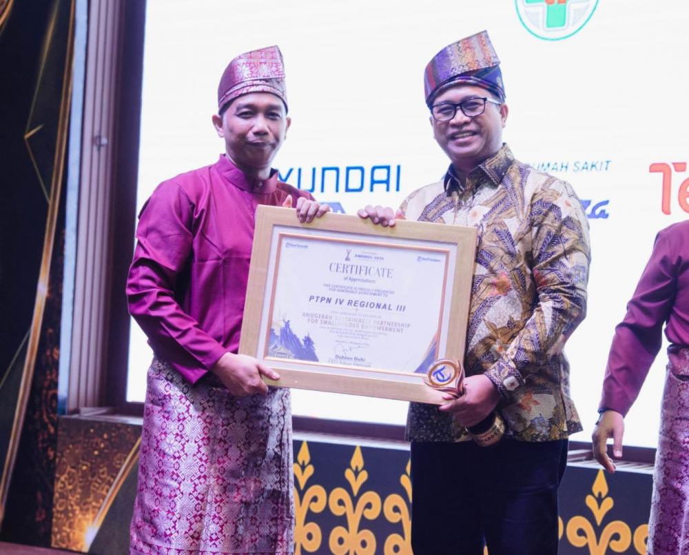 Raih Penghargaan, Pola Kemitraan Petani PTPN IV Regional III Jadi Penggerak Ekonomi Riau