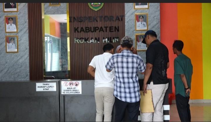 Warga Datangi Kantor Inspektorat, Minta Audit Bumkep Labuhan Tangga Besar Tahun 2018 hingga 2023