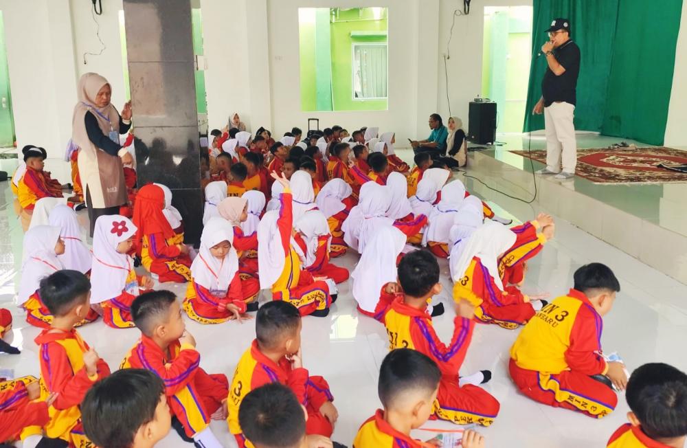 matamuda-min-3-pekanbaru-resmi-ditutup-bekali-siswa-baru-kenali-lingkungan-madrasah
