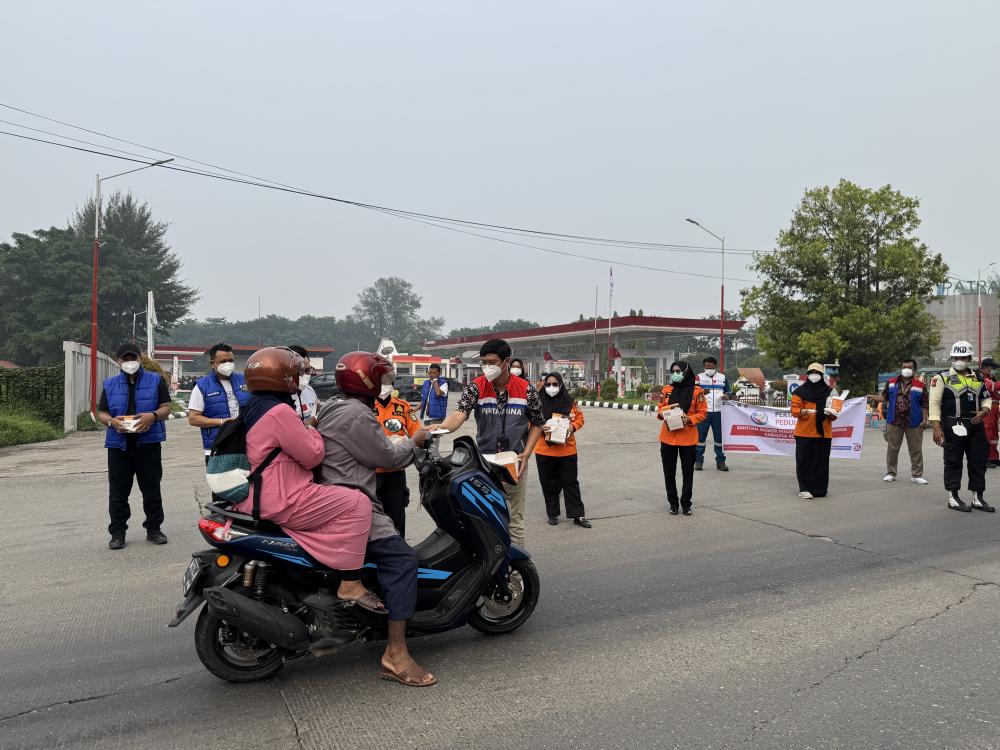 Kala Udara Menyentuh Angka 102: Cerita Kepedulian dari Barisan Relawan Kilang Dumai