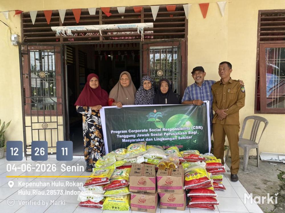 pt-era-sawita-salurkan-paket-sembako-untuk-fakir-miskin--santunan-anak-yatim-di-sejumlah-kecamatan
