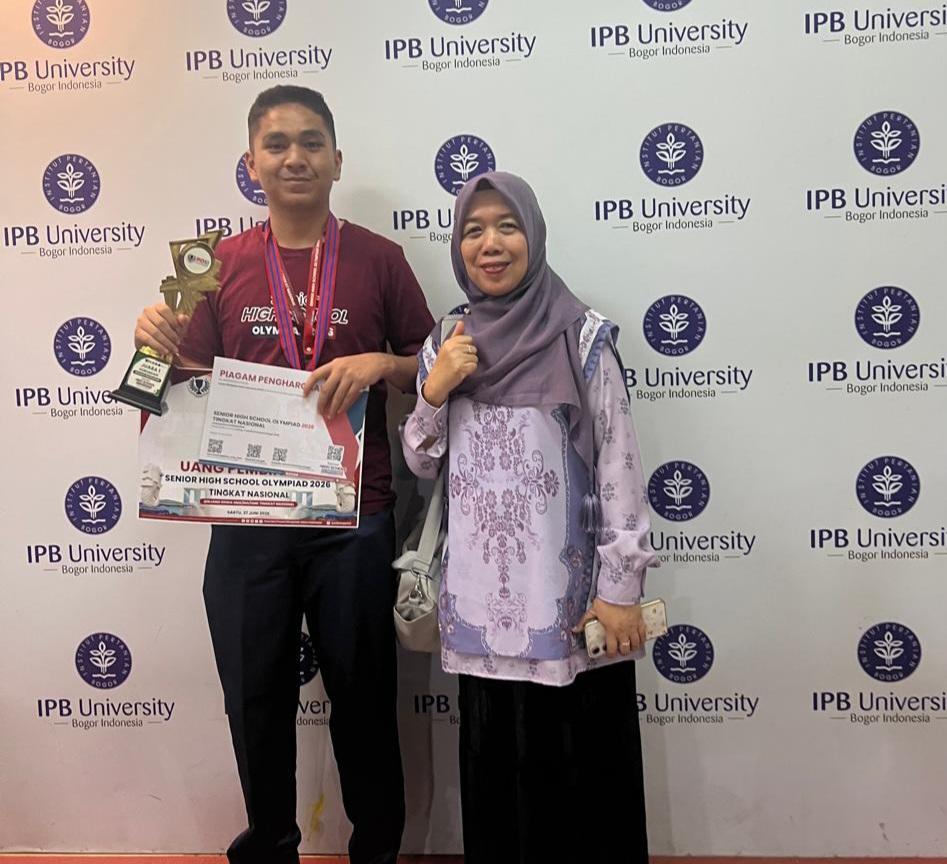 Torehkan Prestasi Nasional, Siswa SMAN 8 Pekanbaru Bawa Pulang Emas dan Perunggu
