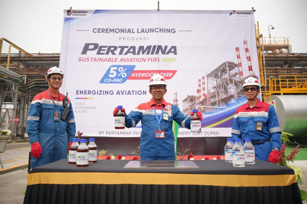 pertamina-kilang-dumai-luncurkan-saf-berbahan-minyak-jelantah-5-persen