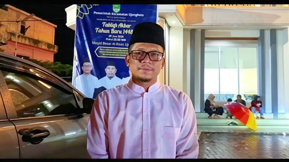 kirab-obor-sambut-tahun-baru-islam-1-muharram-1448-h-di-ujungbatu-berlangsung-meriah
