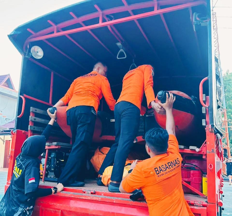 Perahu Terbalik di Sungai Indragiri, Pegawai PNM Hilang Saat Survei Nasabah