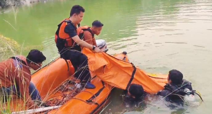 Pemuda Meninggal Tenggelam Berenang di Kolam Bekas Galian Basement Pekanbaru