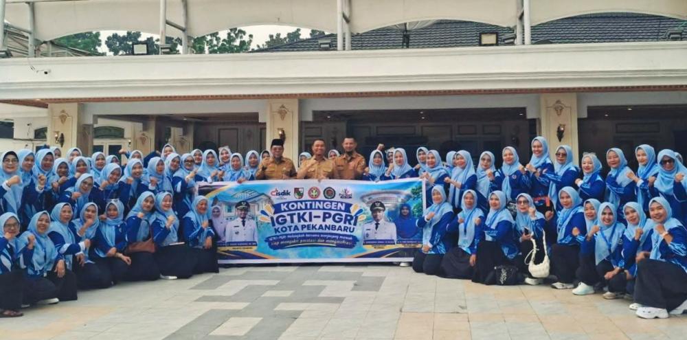wawako-pekanbaru-lepas-kontingen-porseni-igtkipgri-bertanding-ke-kabupaten-kuansing