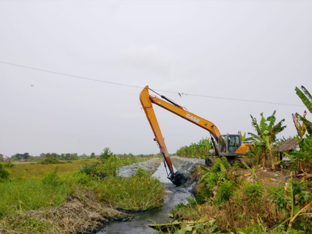 gerak-cepat-bupati-rokan-hilir-perintahkan-kadis-pupr-intensifkan-normalisasi-drainase