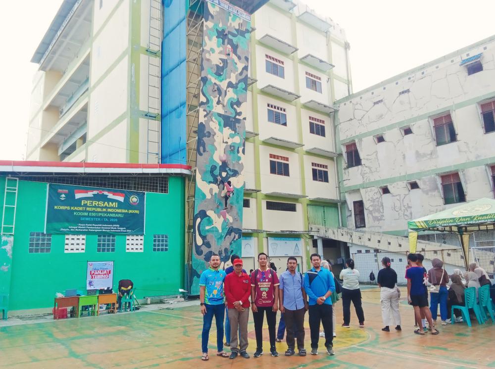 smk-taruna-satria-jadi-tuan-rumah-o2sn-panjat-tebing-tingkat-smpmts-sekota-pekanbaru