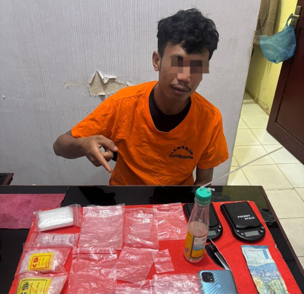 polsek-tembilahan-hulu-ungkap-kasus-narkotika-seorang-pria-diamankan-dengan-bbsabu-752-gram