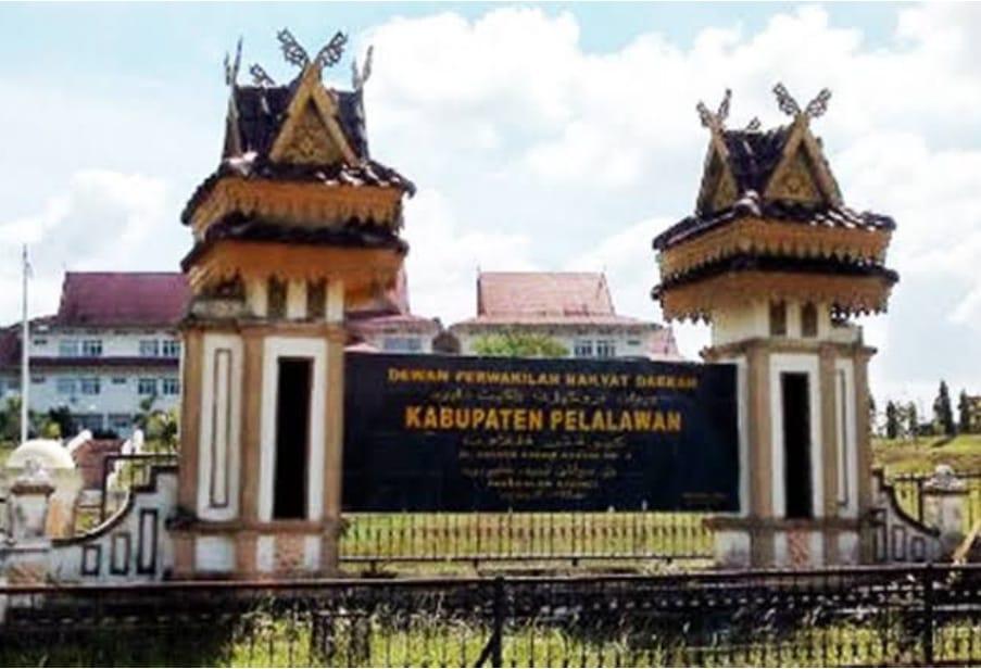Oknum Dewan Pelalawan Ini Diduga Sudah Langgar Tatib DPRD