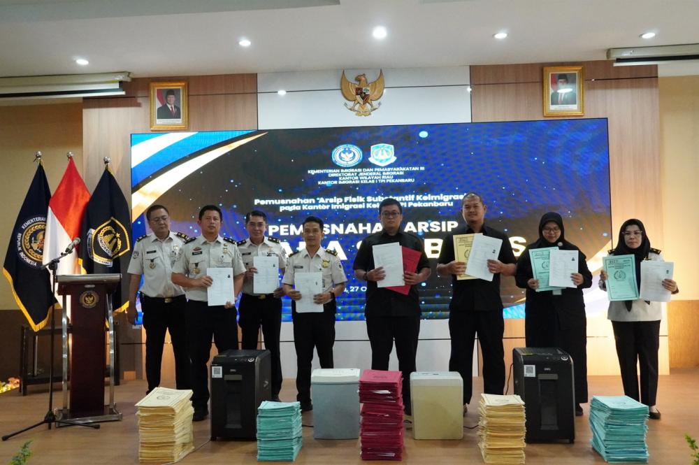 Musnahkan 145.731 Berkas Arsip Keimigrasian, Imigrasi Pekanbaru Perkuat Tata Kelola Kearsipan