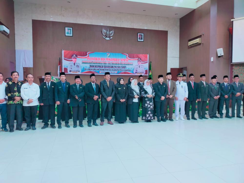 17-pejabat-kampar-resmi-dilantik-wabup-ingatkan-pejabat-terkait-sumpah-dan-janji-yang-diucapkan