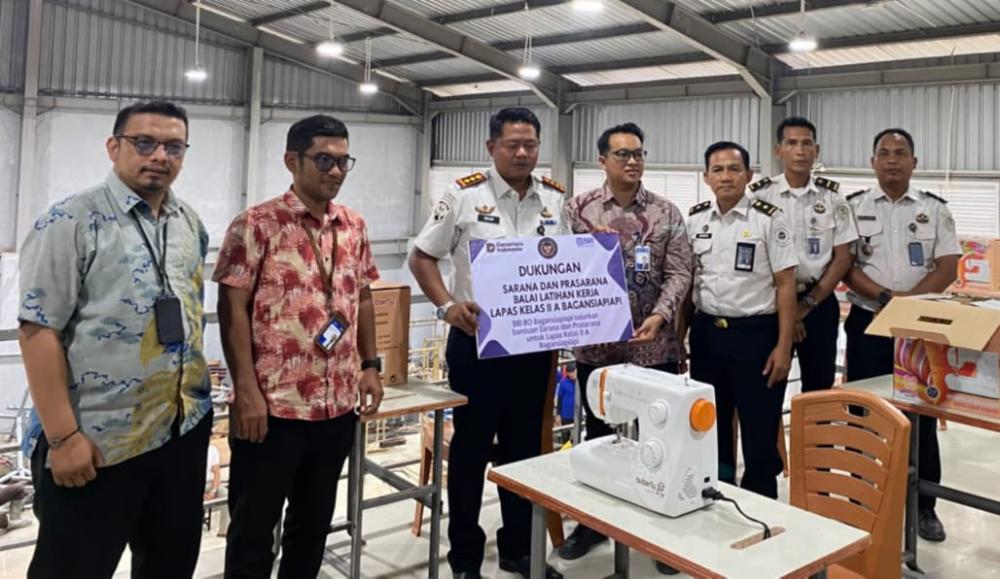 BRI Cabang Bagansiapiapi Berikan Bantuan Mesin Jahit kepada WBP