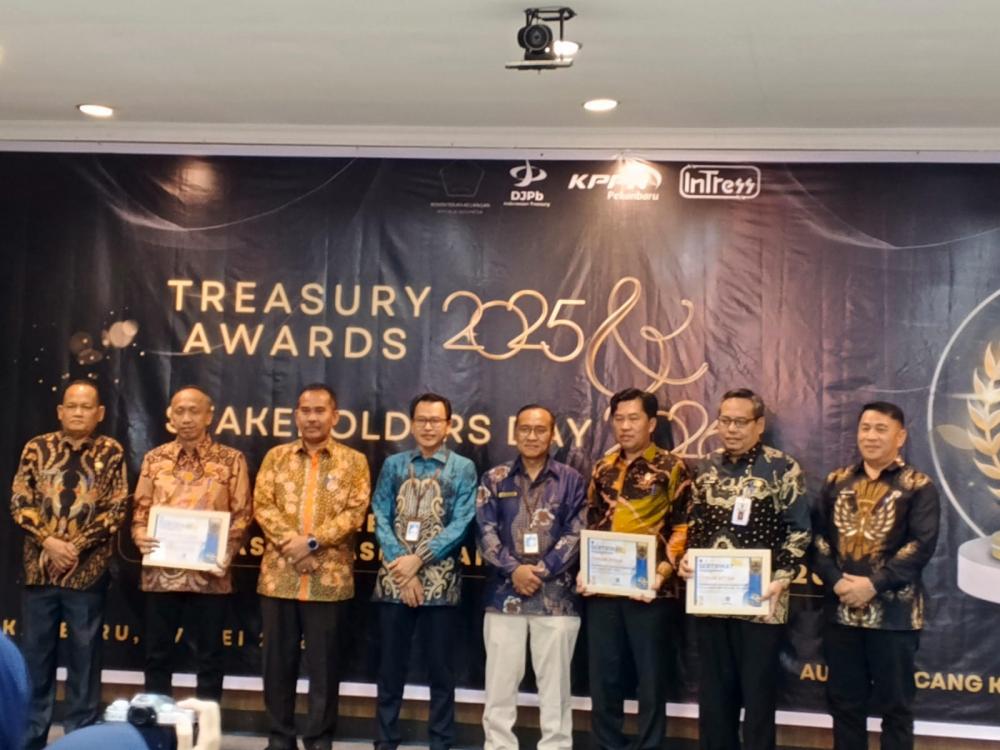 raih-treasury-awards-2025-bukti-pemkab-pelalawan-profesional-kelola-keuangan-daerah