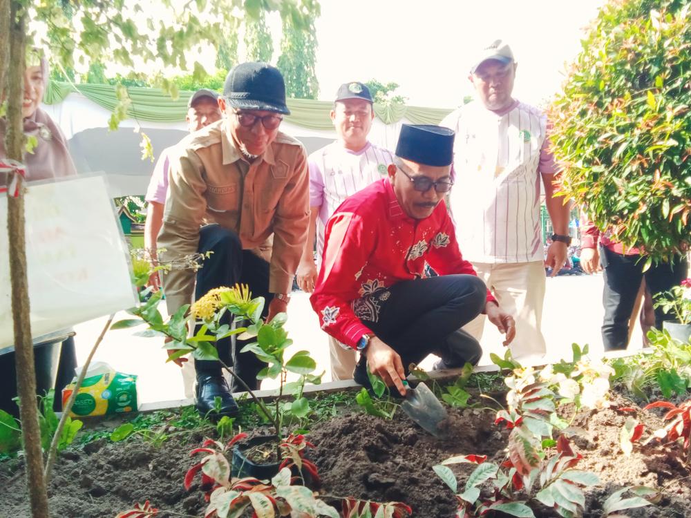Program Ekologi Serta Konsep Madrasah Ramah Anak Akhiri MATAMUDA MTsN 1 Pekanbaru