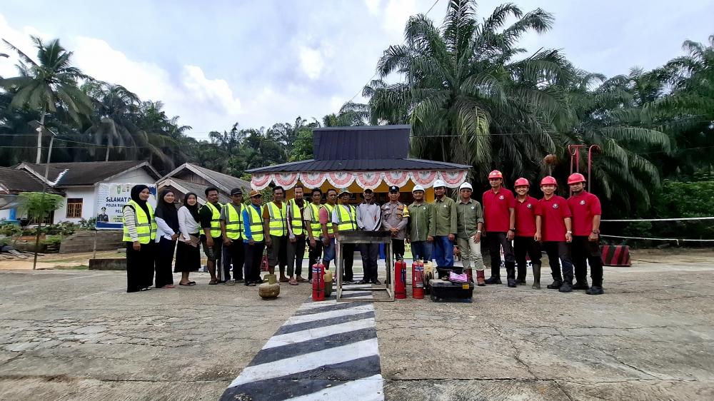 Cegah Kebakaran Sejak Dini, PT SLS Bekali Pemuda Siskamling Pelatihan Damkar