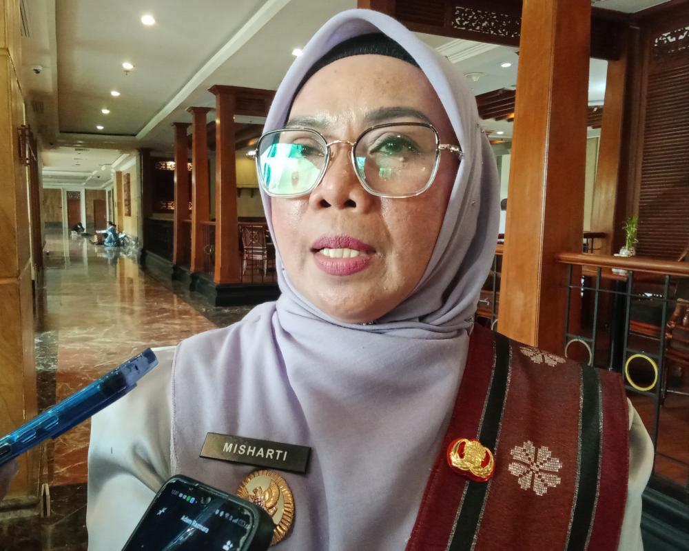 12-siswa-sdn-44-karya-indah-diduga-keracunan-mbg-pemkab-kampar-akan-evaluasi-sppg
