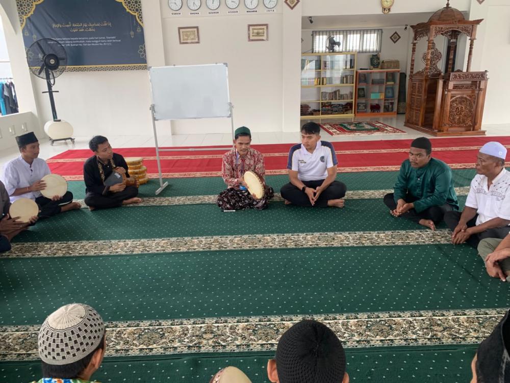 Dukung Pembinaan Mental WBP, Kasubsi Bimkemaswat Inisiasi Pelatihan Hadrah di Lapas Bagansiapiapi