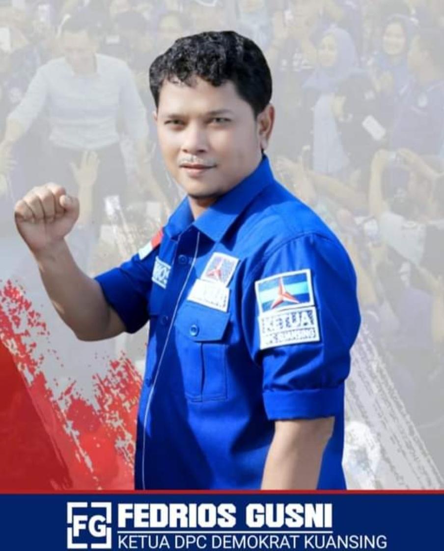selasa-demokrat-kuansing-bersihkan-arena-pacu-jalur