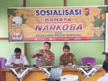 Polsek Tempuling Gelar Sosialisasi Bahaya Narkoba di Desa Teluk Jira