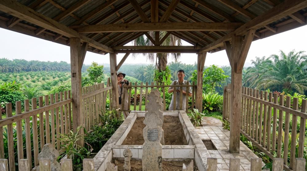 Makam Leluhur Kebun Lubuk Dalam Ditetapkan Sebagai HCV, Komitmen PalmCo Jaga Fisik dan Nilai Sejarah