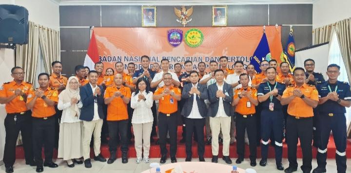 sinergi-basarnas-pekanbaru-dengan-bandara-ssk-ii-review-koordinasi-operasi-sar